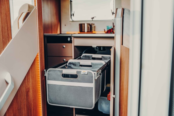 Kitchen pullout motorhome